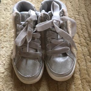 UGG Girl Toddler Silver Shoes Size 11USA Cute!
